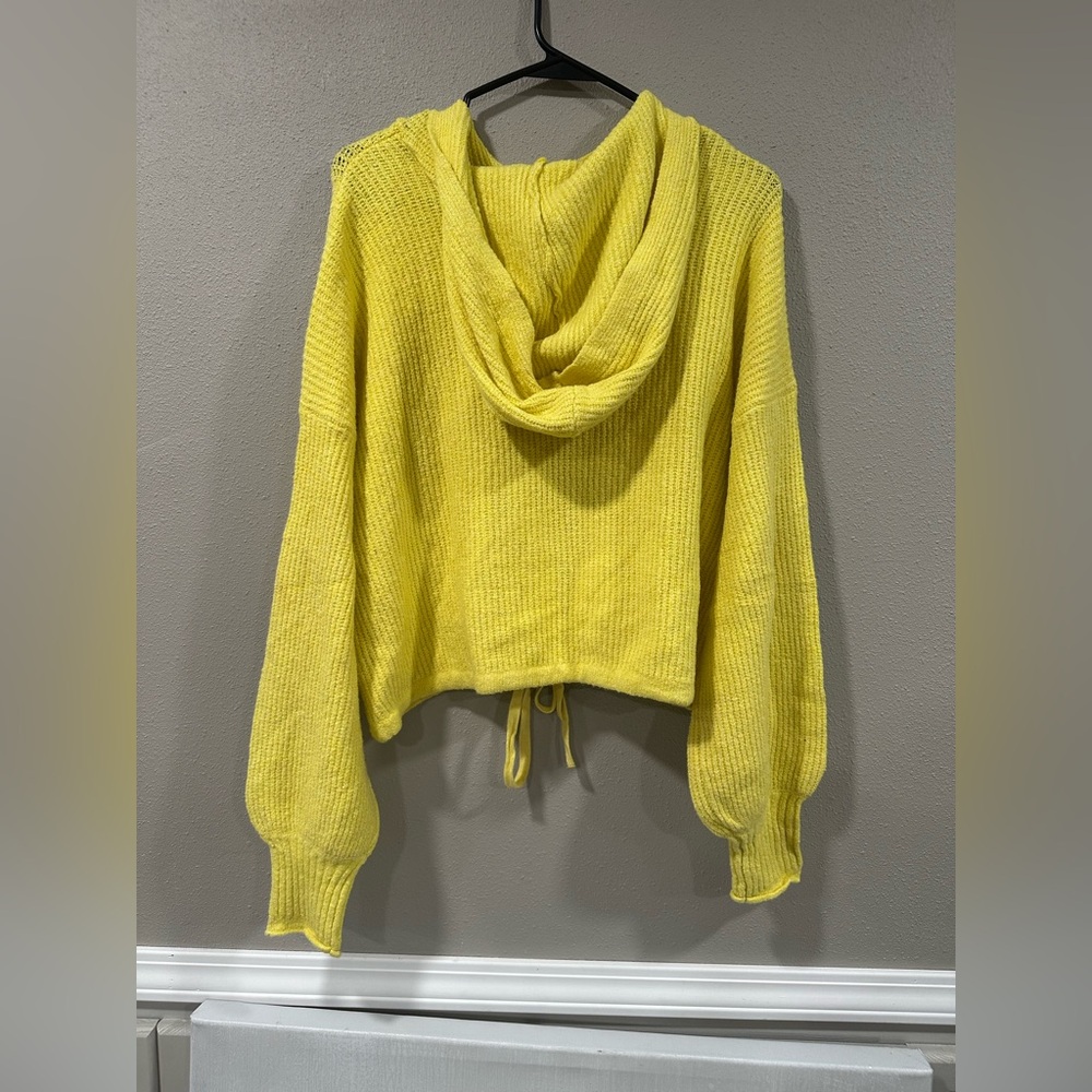 NWT American Eagle Yellow Soft Knit Hoodie - Picture 4 of 6
